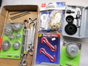 lot 287 image: Hole Saw Set, Grommet Kit, Wire Cup Brushes