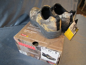 lot 66 image: New Camo Slipons