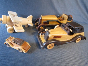 lot 93 image: Wooden Cars & Airplane