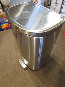 lot 299 image: Garbage Can