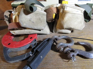 lot 328 image: Toolbelt, ClevisHook, Fish Tape
