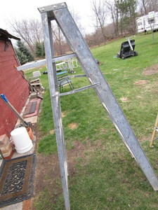 lot 324 image: Step Ladder