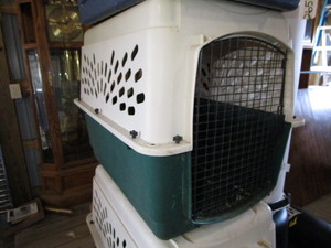 lot 363 image: Porta Kennel