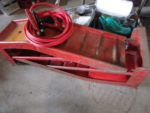 lot 370 image: Car Ramps, Jumper Cables