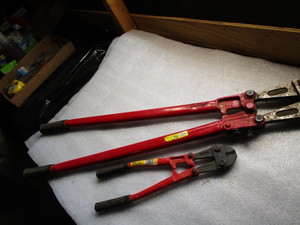 lot 371 image: Bolt Cutters