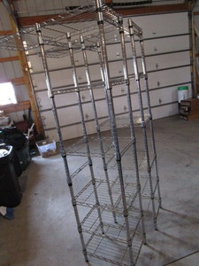 lot 401 image: Wire Shelving
