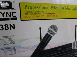 lot 313 image: Microphone & Receiver