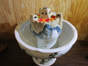 lot 466 image: Ceramic Fountain