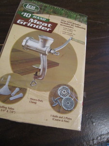lot 486 image: Cast Pan & Cookers, Crockpot, Grinder