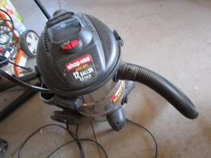 lot 511 image: Shop Vac