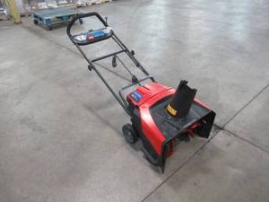 lot 22 image: Toro Power Clear 21 in. 60-Volt Lithium-Ion Brushless Cordless Electric Snow Blower - Battery and Charger Not Included 39901T