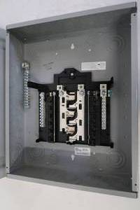 lot 622 image: Siemens SN Series 100 Amp 12-Space 24-Circuit Main Breaker Plug-On Neutral Indoor Load Center