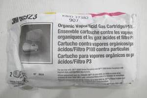 lot 981 image: 3M Organic P100  VaporAcid Gas CartridgeFilter 60923