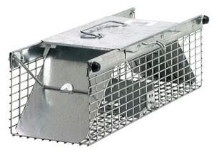 lot 920 image: Havahart Live Animal Cage Trap for Squirrels, Rats, etc