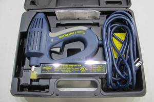 lot 941 image: Arrow Fastener ET200 Heavy-Duty Brad Nail Gun Electric