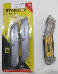 lot 971 image: 3-Pack Stanley DeWalt Utility Knives