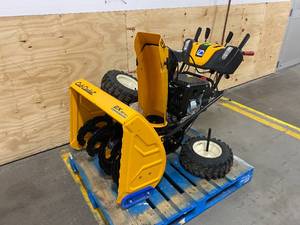 lot 28 image: CUB CADET 2X MAX 30 in. 357 cc Two-Stage Gas Snow Blower with Electric Start, Power Steering and Steel Chute