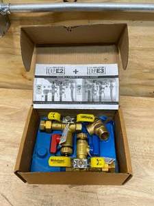 lot 61 image: RHEEMRICHMOND RTG20220AB Service Valve Kit Waterheater