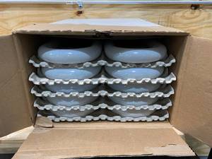 lot 69 image: SYLVANIA Lot of 10-  Linear Fluorescent Bulbs, T12-6U, Medium Bi-Pin (G13), 22-3964 in Overall Length, Lumens 2650 lm