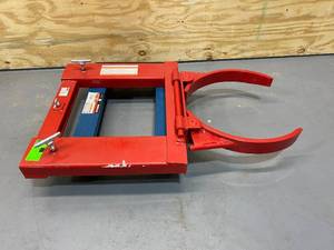 lot 76 image: DAYTON 55 gal Drum Grab, 1-Drum, 1,500 lb Load Capacity, 5 inH x 28 inW x 43 18 in Overall Length.  Retails for $677.28