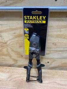 lot 104 image: STANLEY FATMAX 1.5-in 60CrV Snips