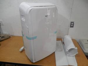 lot 15 image: truett plus 14,000 BTU Portable Air Conditioner