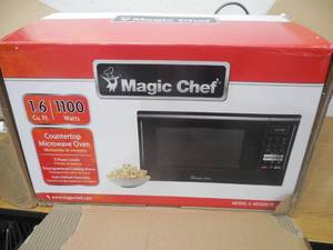 lot 53 image: Magic Chef 1.6 cu. ft. 1100-Watt Microwave Oven - Black