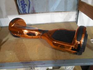 lot 68 image: AOB 36V HoverboardSelf-Balancing Scooter with Bluetooth Speakers