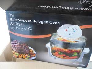 lot 97 image: MegaChef Multipurpose Halogen Oven Air Fryer, Rotisserie and Roaster - White