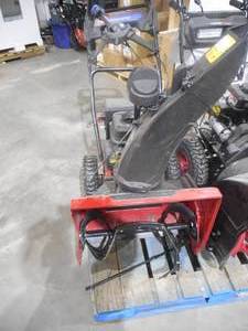 lot 12 image: TORO - SnowMaster 724 QXE 24 in. 212cc Single-Stage Gas Snow Blower