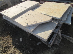 TRAVERTINE AND LIMESTONE PAVING STONES