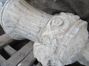 CONCRETE URN