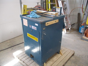 lot 8 image: Whirlwind Upcut saw 1000L