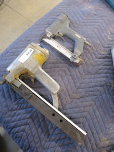 lot 32 image: 2 Nailers