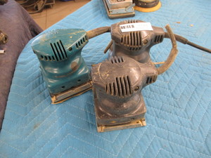 lot 39 image: 3 Sanders