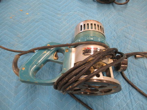 lot 40 image: Makita Router