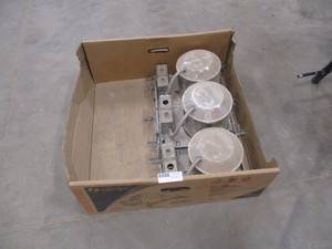 lot 47 image: 3 Lithonia Ceiling Light Cans New