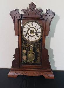 Antique Victorian Mantel Clock