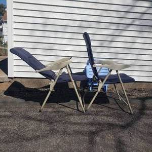 Reclining Folding Chair Grouping
