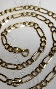 lot 14 image: Heavy 14K Yellow Gold Necklace  13 grams