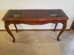 lot 87 image: Beautifully Carved Console Table