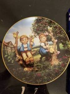 lot 123 image: Collection of Hummel Accessories and Christmas Ornaments