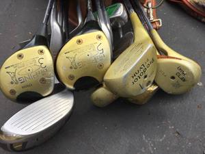 lot 127 image: Daiwa Golf Bag With Assorted Clubs