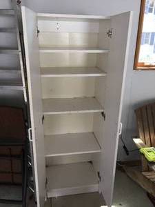lot 135 image: White Wooden 5 Shelf Storage Piece