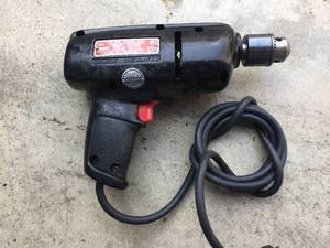 lot 47 image: Craftsman 38th Inch Electric Drill