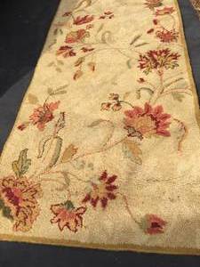 lot 132 image: Woolmark Throw Rug