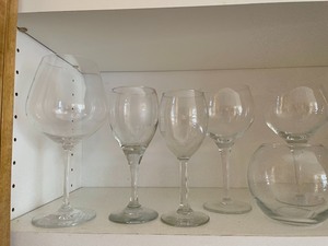 lot 118 image: Assorted Glassware