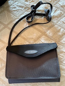 lot 112 image: Travel Bag and Wallet