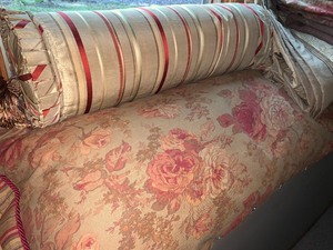 lot 186 image: Linens, Bedding and More
