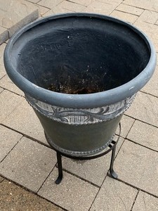 lot 202 image: Large Resin Planter on Metal Stand